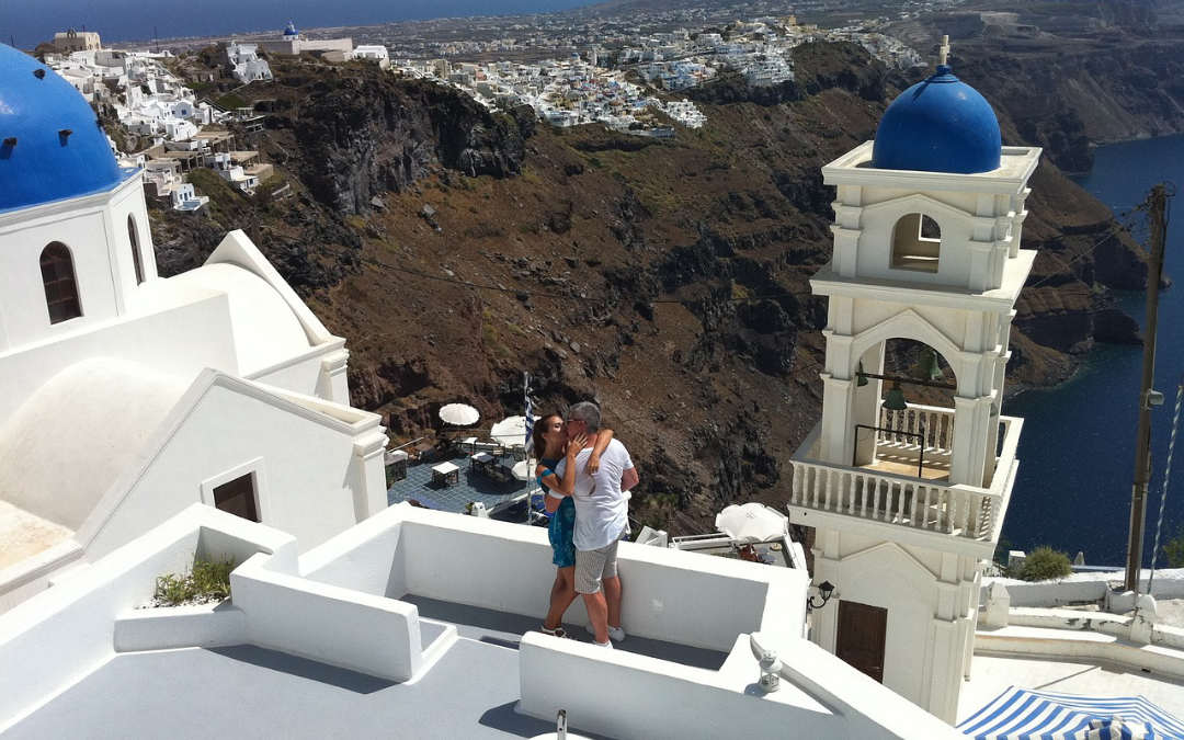 Santorini en Grecia, destino exótico para luna de miel